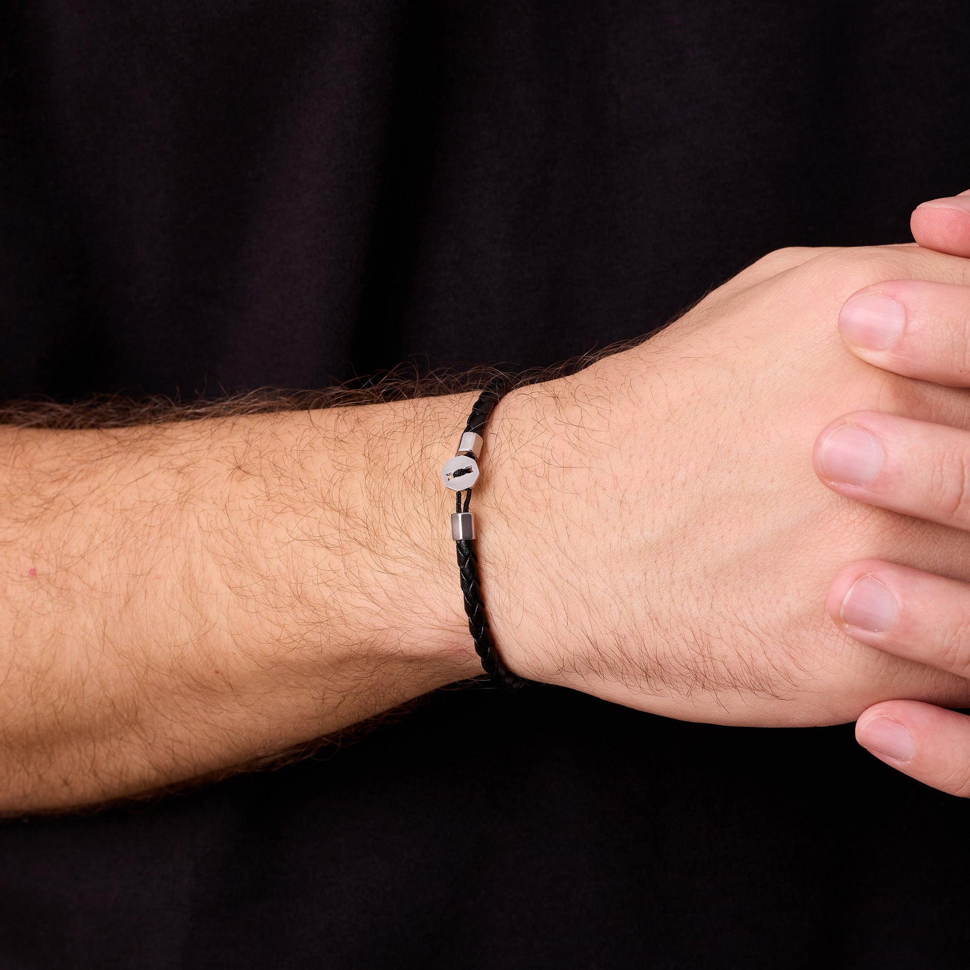 Gümüş Kaplama Çelik Siyah Deri Erkek Bileklik