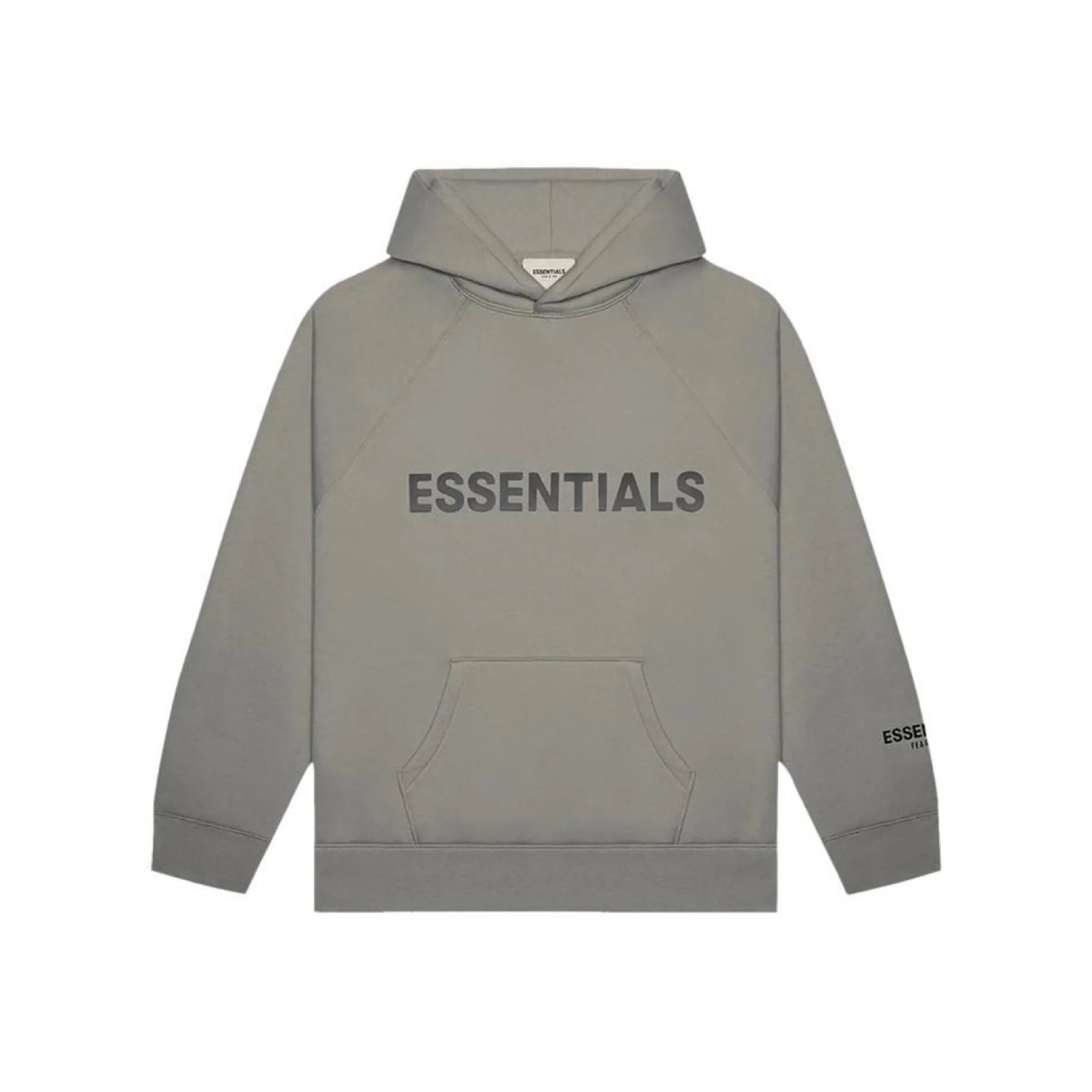 Gri Essentials marka kapüşonlu sweatshirt, önünde büyük marka logosu ve kışlık rahat tasarım