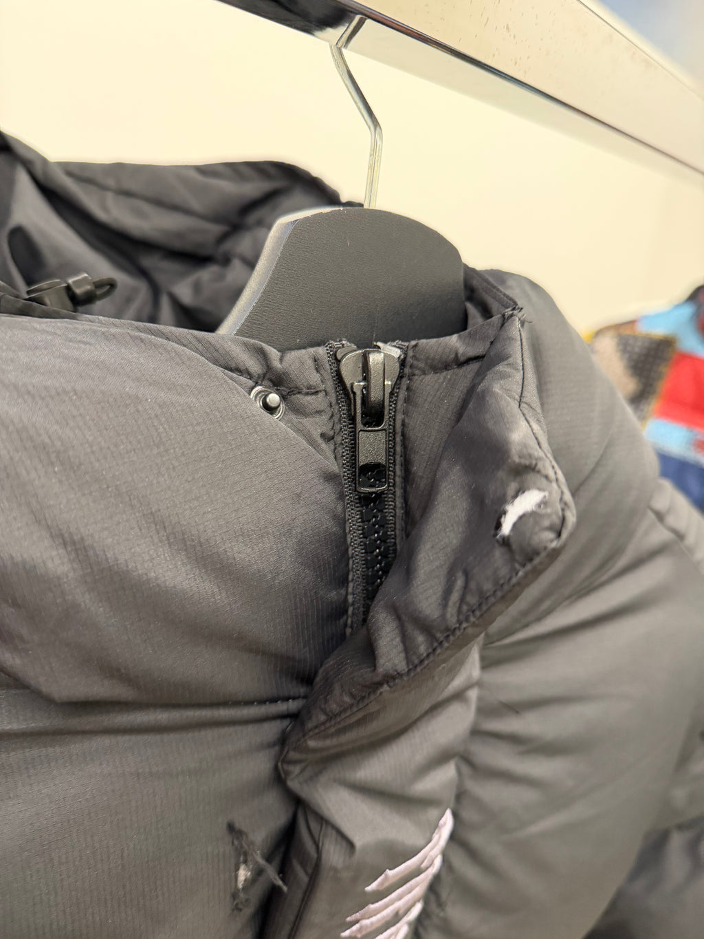 *DEFECTIVE PRODUCT (There is a zipper defect or a minor tear) ALL SALES ARE FINAL RETURN NOT ACCEPTED* Trapstar S