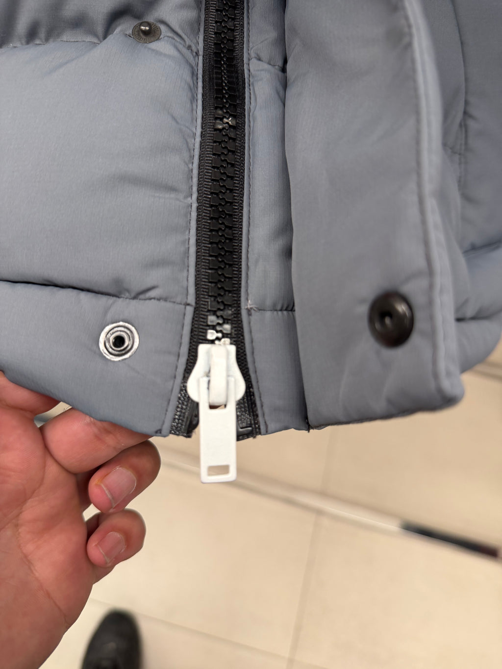 *DEFECTIVE PRODUCT (There is a zipper defect or a minor tear) ALL SALES ARE FINAL RETURN NOT ACCEPTED* Trapstar XS