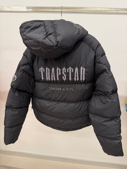 *DEFECTIVE PRODUCT (There is a zipper defect or a minor tear) ALL SALES ARE FINAL RETURN NOT ACCEPTED* Trapstar XS