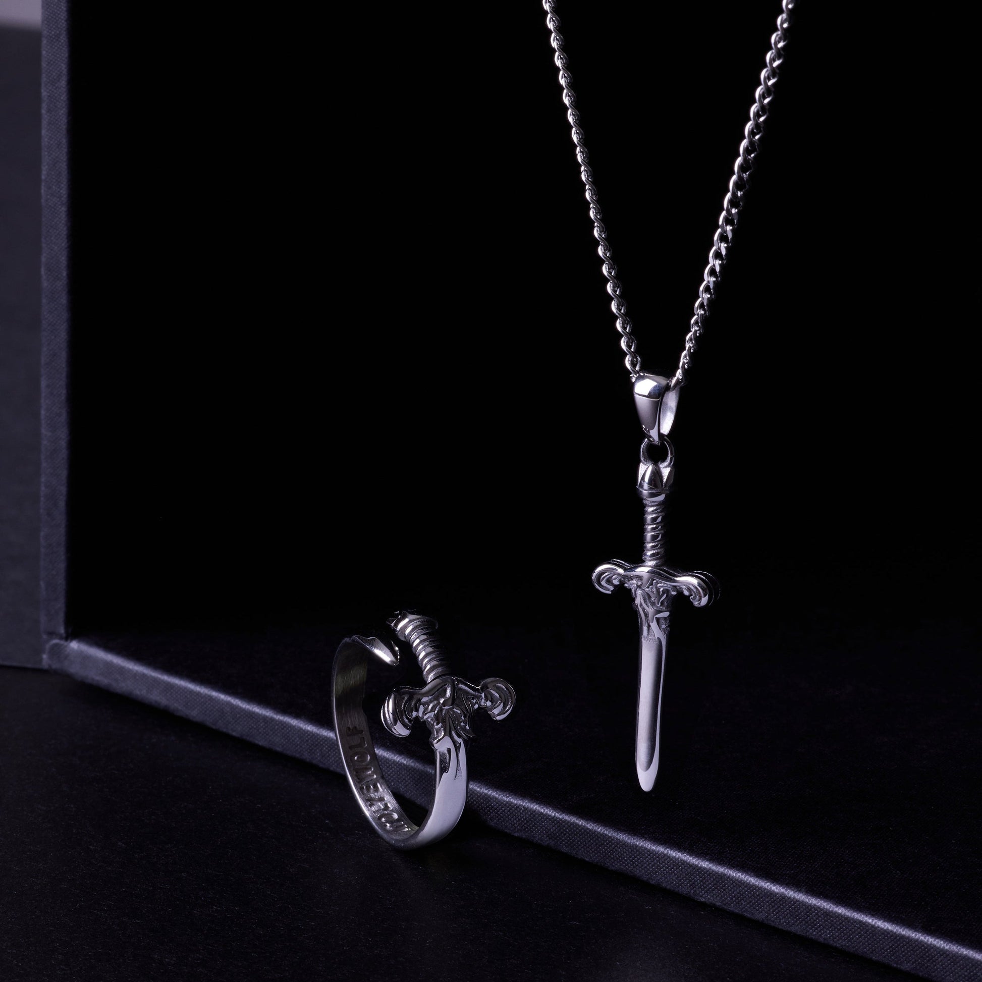 Gümüş Kaplama Çelik Kılıç Erkek Yüzük