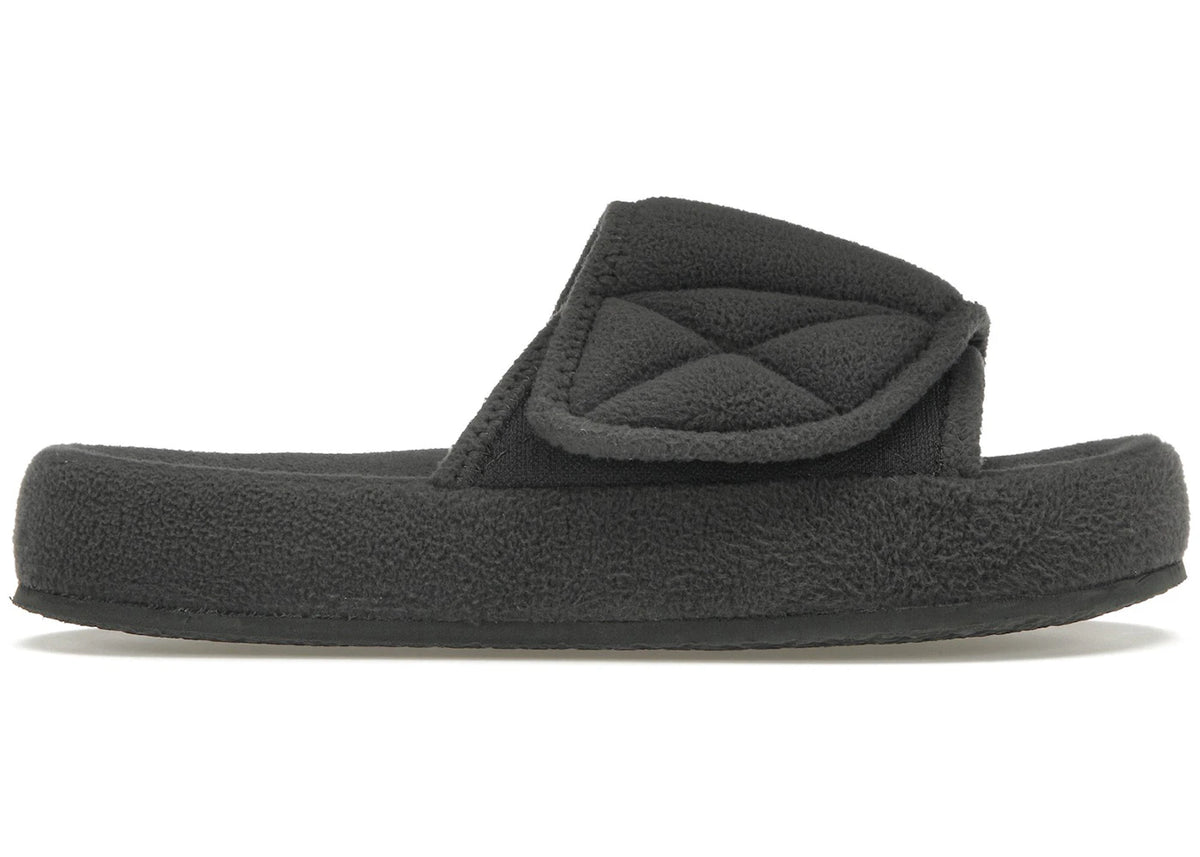 Yeezy Fleece Slide Season 7 Graphite